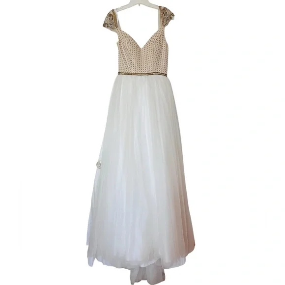 Vienna Prom Damaged Elegant Ivory and Gold Formal Prom | Wedding Gown - Picture 7 of 16